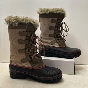 Khombu Tan and Black Winter Boots with Faux Fur